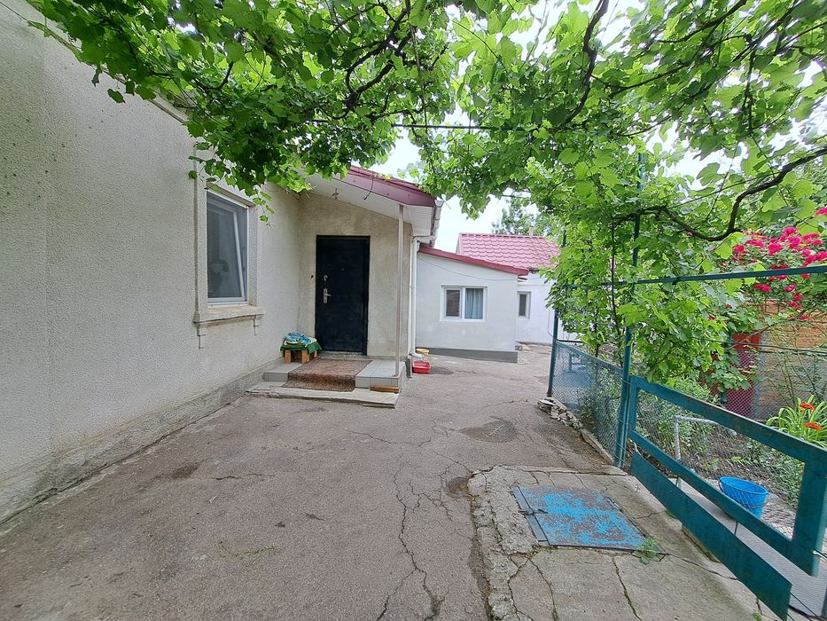Вільна оренда :Будинок на Готвальда 4000 тис гр + послуги