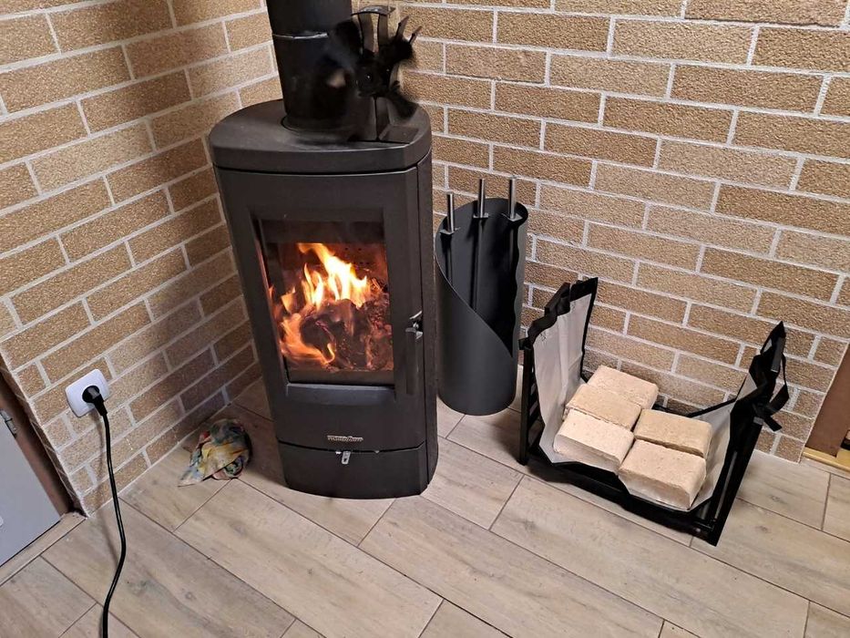 NOWY Stojak Na Drewno Opałowe Kominkowe Kosz Regał Metalowy Loft Ładny