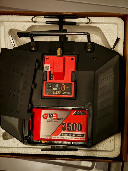 Comando / Rádio FrSky Taranis Q X7 ACCESS + Módulo Long Range R9M 2019 + Bateria GNB 3500mAh