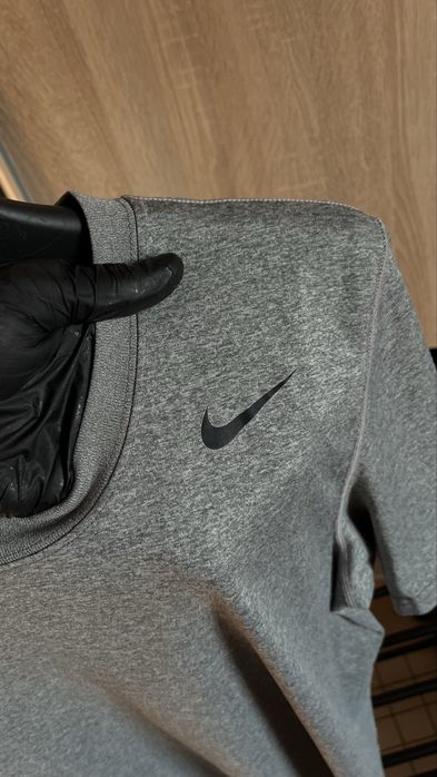 Спортивна футболка nike dri-fit