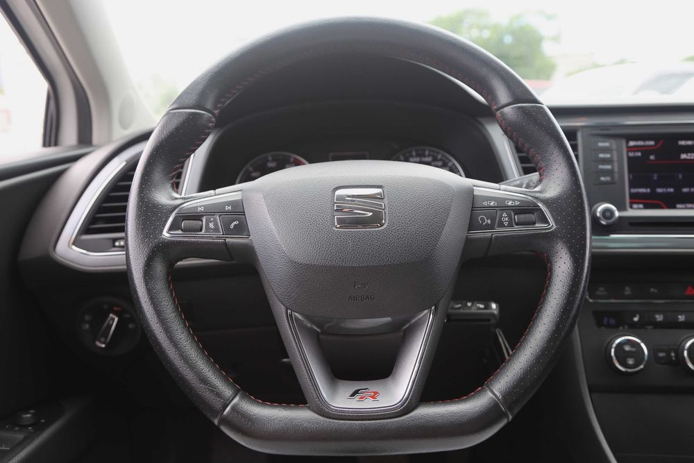 SEAT Leon 2015 Авто