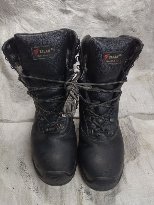 Продам туфли берцы рабочие