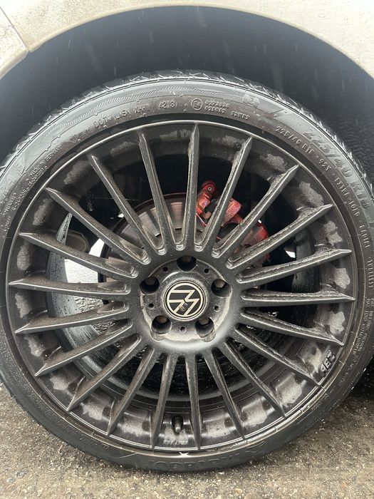 Диски AEZ r18 з резиною