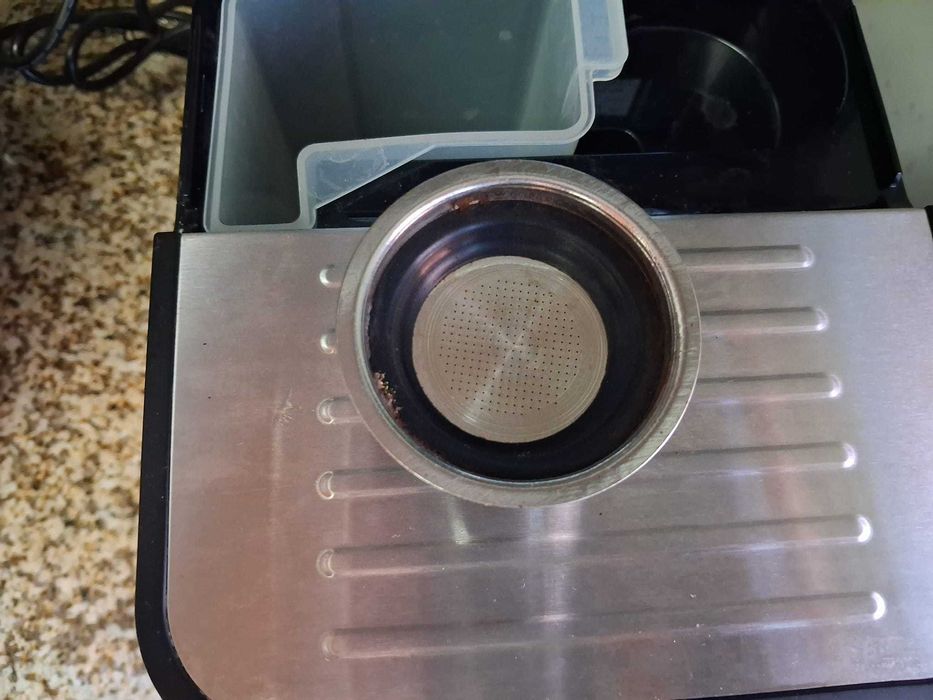 Máquina de Café Expresso De'Longhi – Excelente Estado