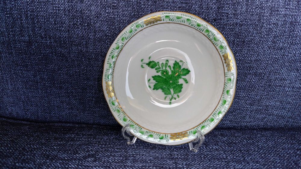 Aneleira ou pratinho Herend Hungaria, pintado à mão