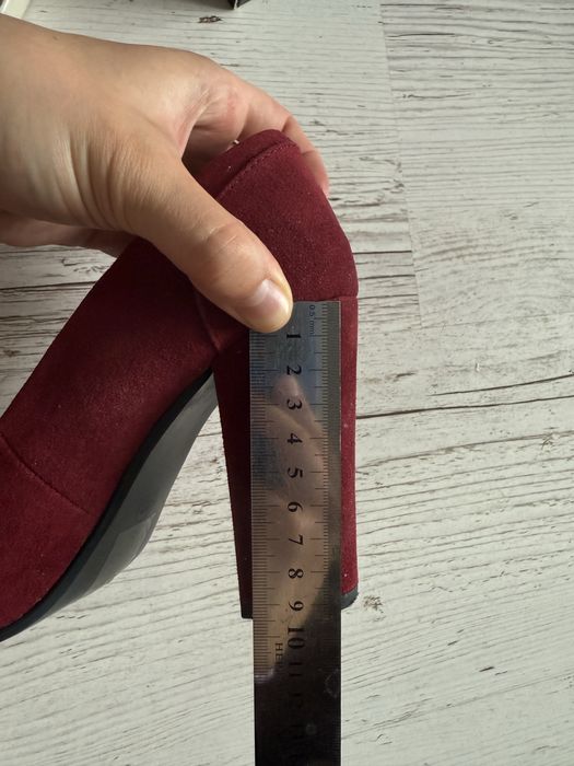 Туфлі на каблуці замш