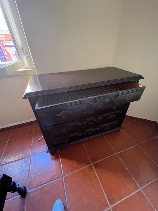 Mobília antiga de quarto