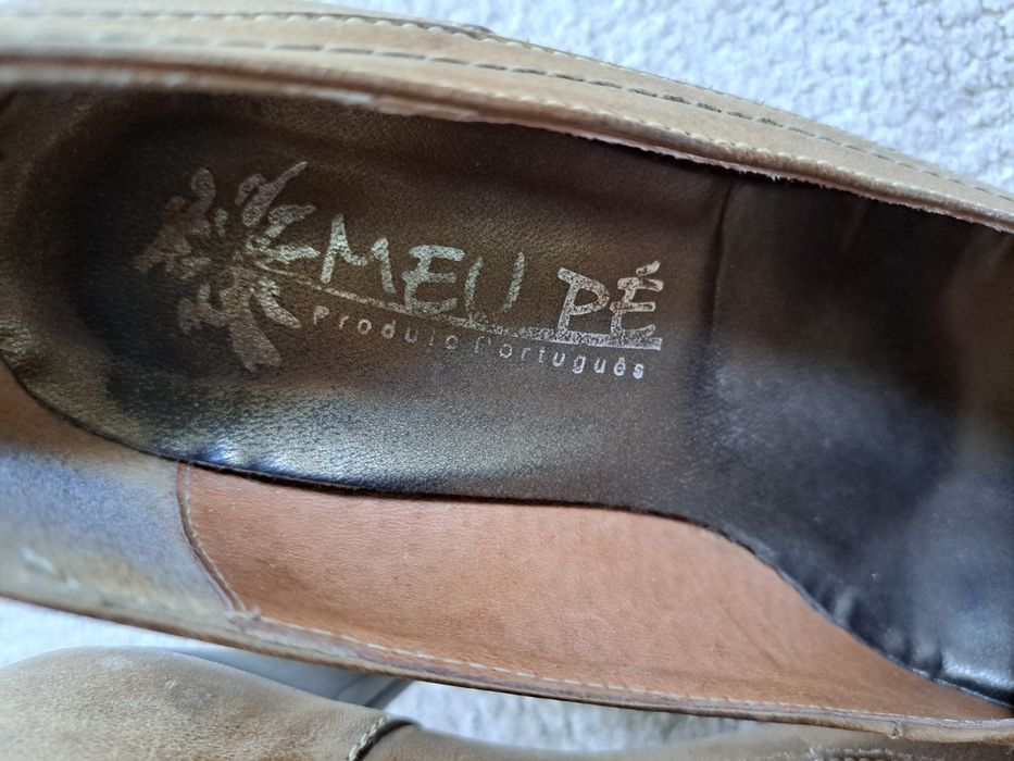 Sapatos altos compensados 36 meu pé