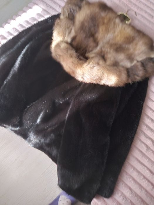 Норковая шуба с капюшоном из Соболя