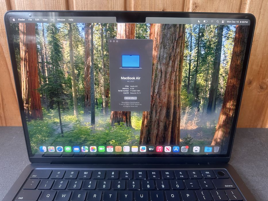 【良品】MacBook Air M2 8GB/256GBミッドナイト おまけ付 Купить MacBook Air 13 Retina, Midnight, 256GB, 8 CPU / 8 GPU, 8GB