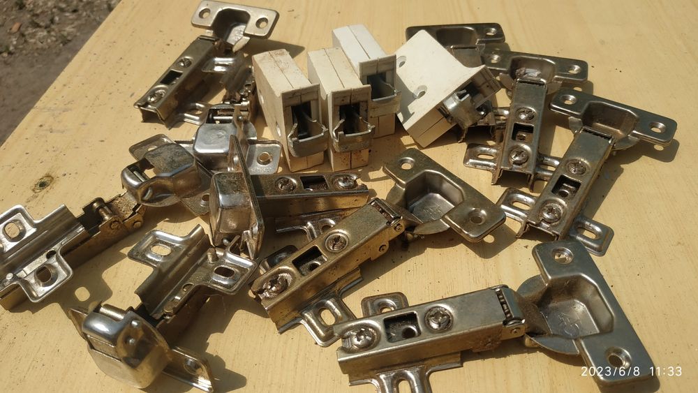 Евро петли мебельные.