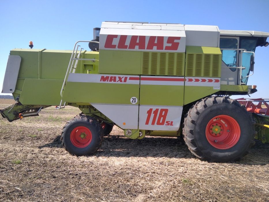Продам комбайн Class 1118