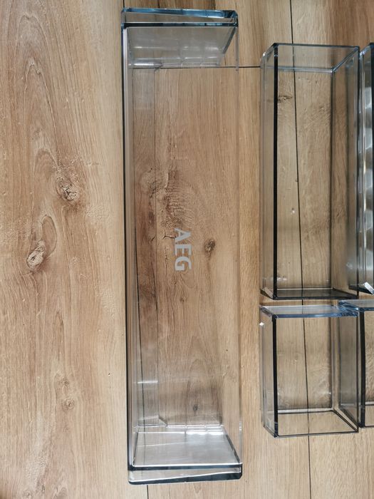 Komplet pojemników na drzwi do lodówki AEG