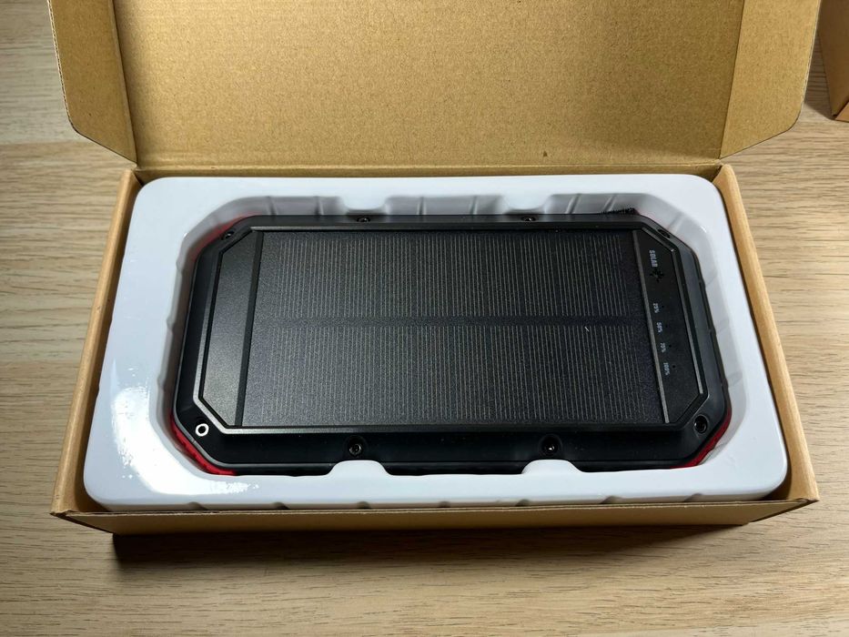 Powerbank de 30000mAh com painel solar e lanterna