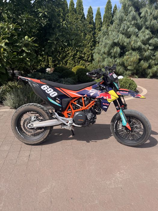 KTM SMC 690 2024 рік