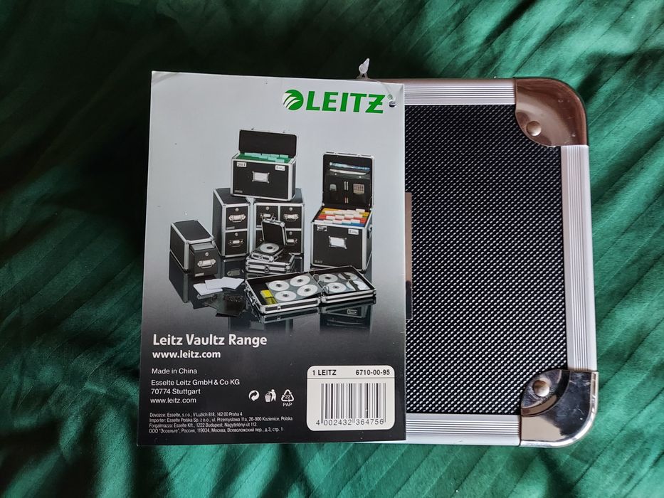 Walizeczka etui pudełko na 32 CD DVD  Leitz 6710