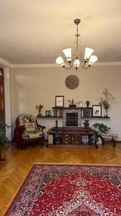 Продаж будинку в Кременці