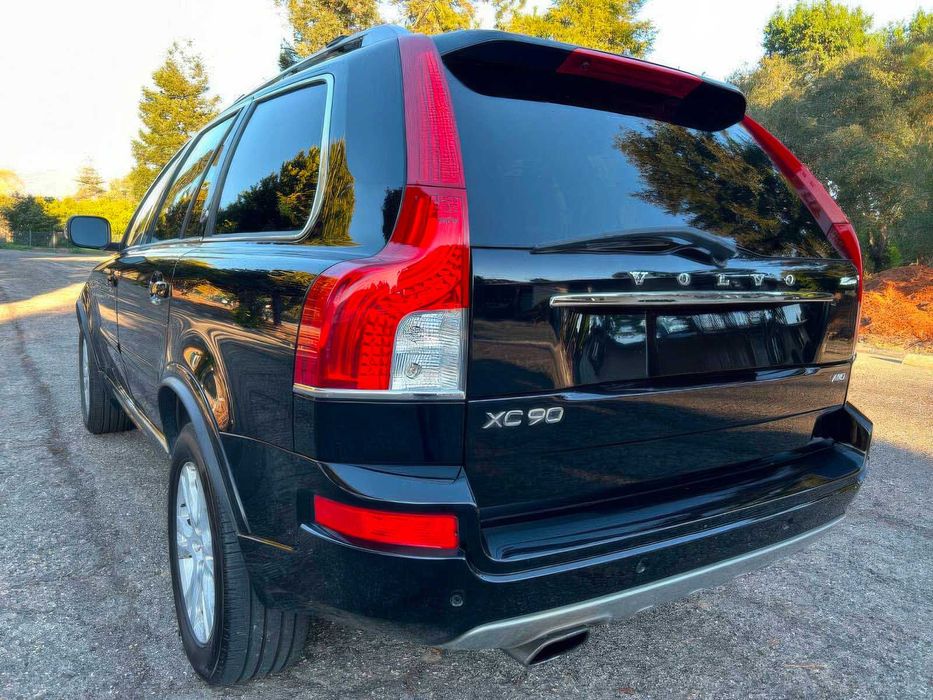 Volvo XC90      2014