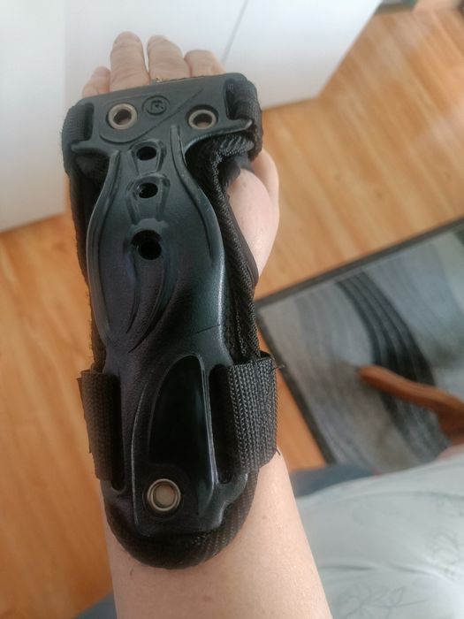 Ochraniacze na łokcie kolana i nadgarstki