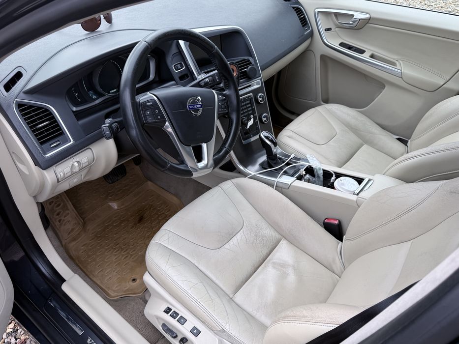 Volvo xc60  2015 T5