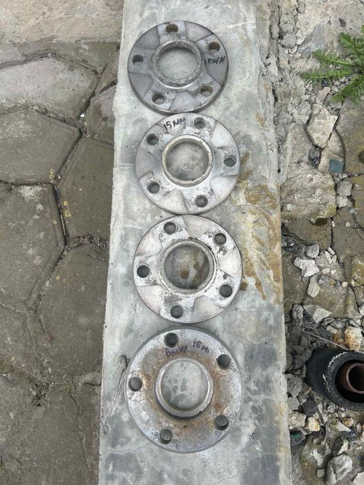 Проставки BMW 5/120 з болтами