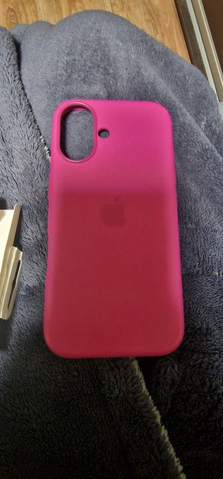 Продам чехол для Iphone 16