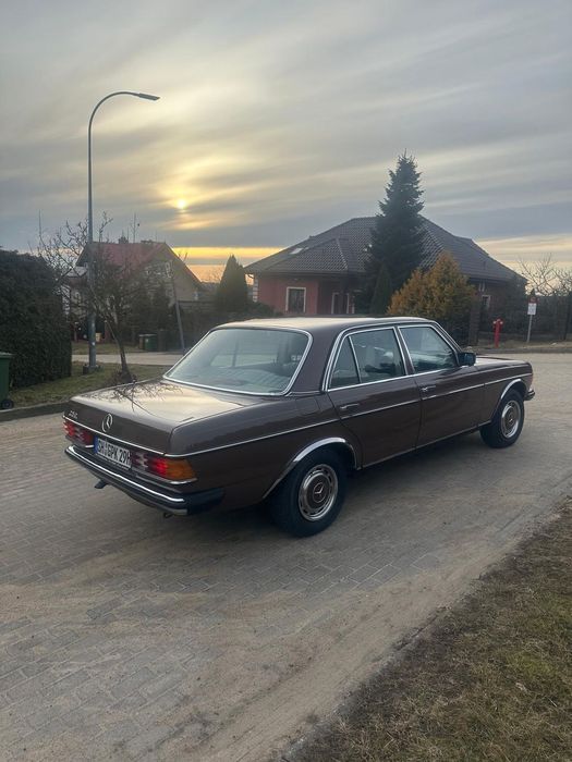 Mercedes-Benz W123 Mercedes w123 beczka 250, bardzo dobry stan