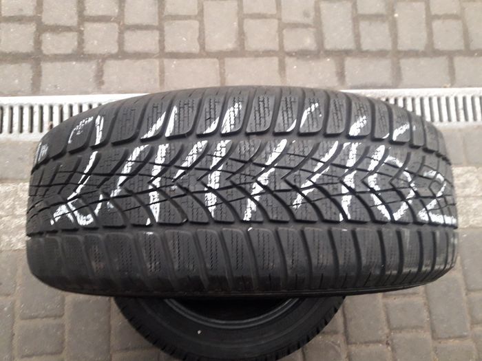 DUNLOP 205/60R16 92H, pojedyńcza opona zimowa.
