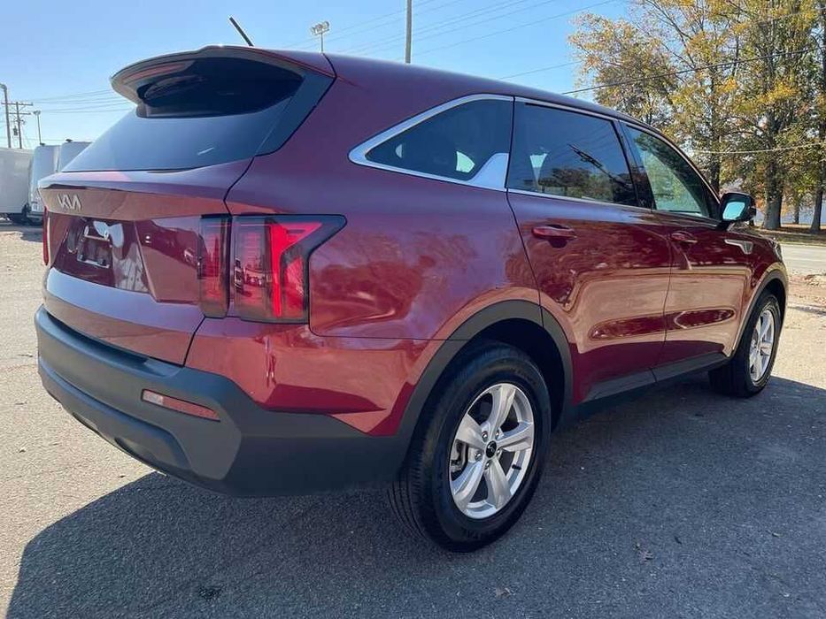 2023 Kia Sorento LX