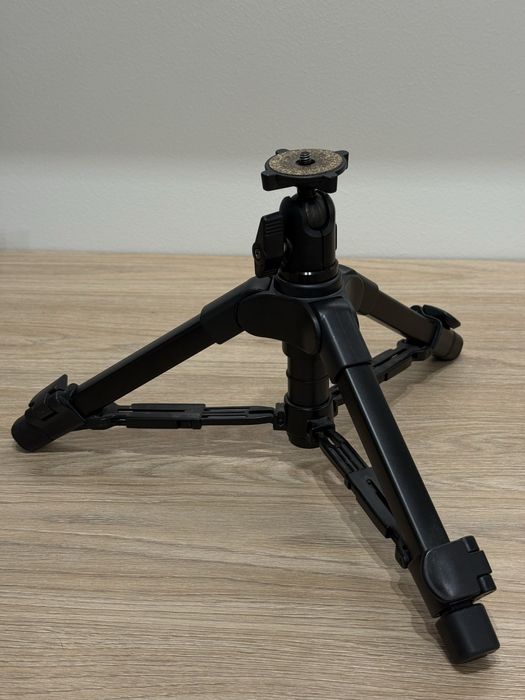 Штатив новий Velbon ex 323 mini