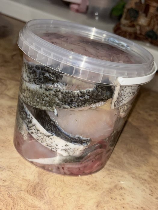 Маринована рибка