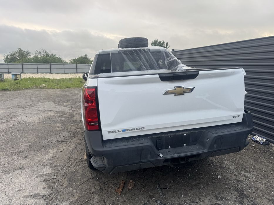 Задня кришка Chevrolet Silverado ЕV