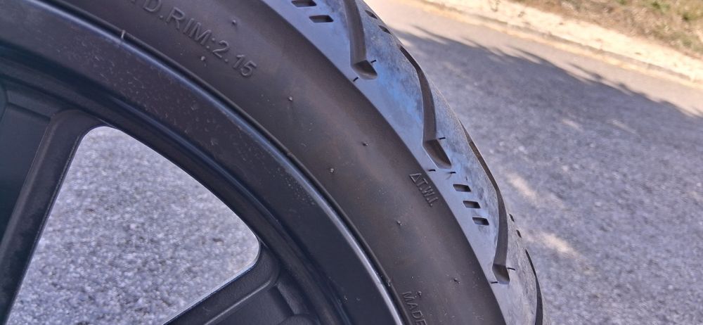 QJ Motor SRV 125 Preta Abril 2025 + Acessórios Imaculada