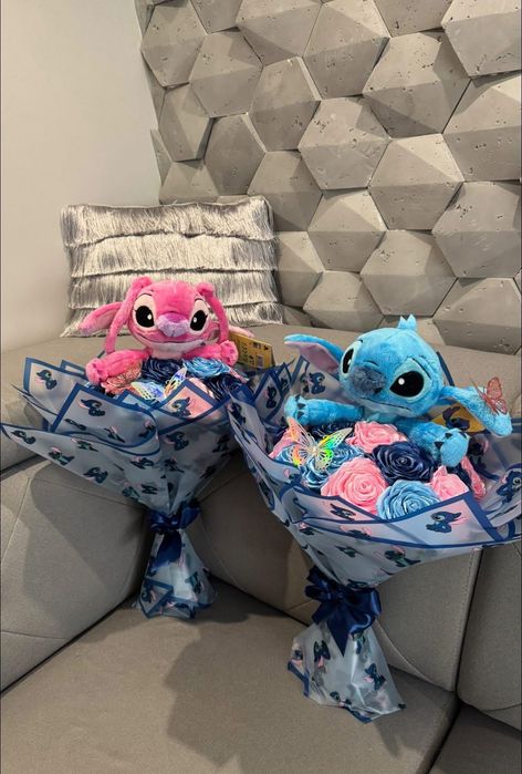 Tworzę bukiety z wiecznych róż ze wstążki