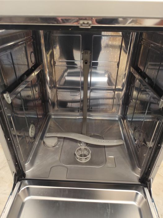 Vendo máquina lavar loiça Hisense