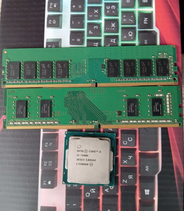 Процессор i5 7600k,та оперативна пам'ять DDR4 2400MHz 2x4gb!!!