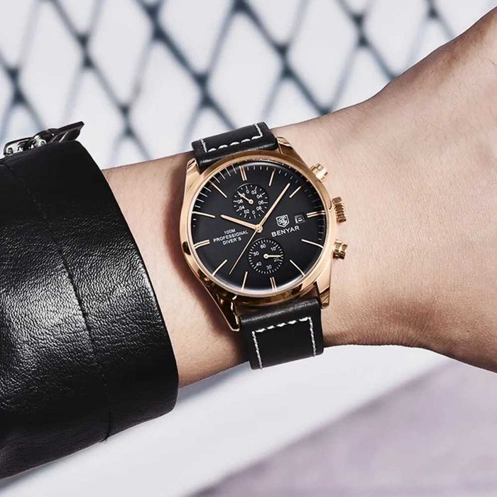 Zegarek złoty męski Benyar czarny na pasku skórzanym chronograf WR100m