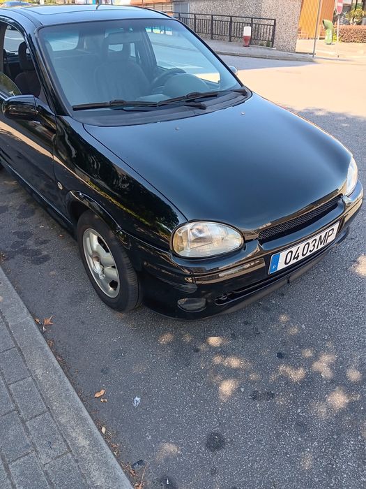 Opel corsa B 1600 GSI