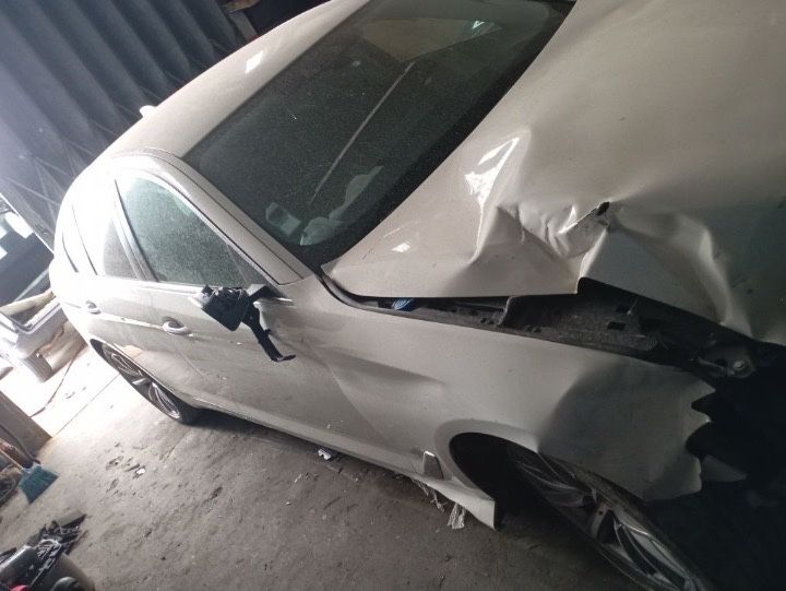 Disponível BMW G30 520d para peças