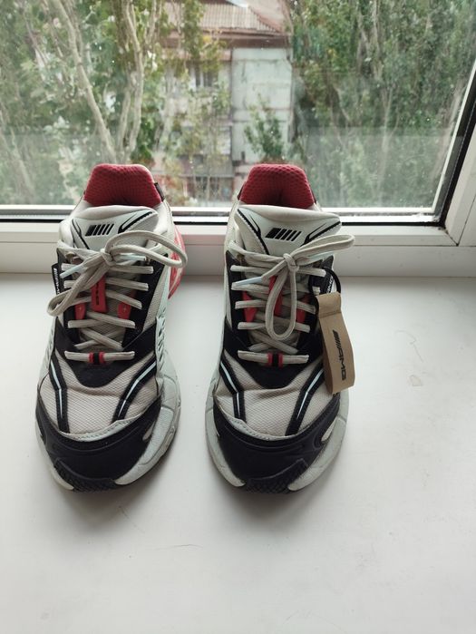 Продам кроссовки Puma Velophasis 41 размер