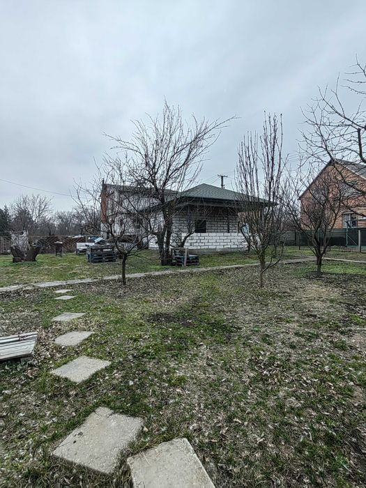 Продам дачу. Ямбург.