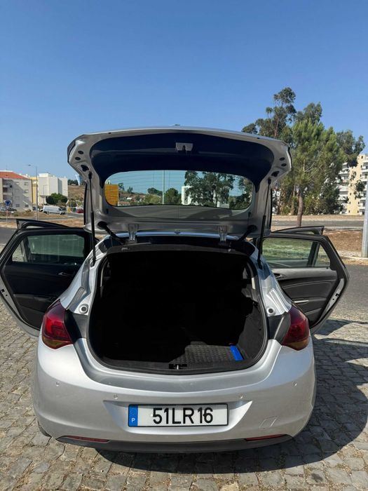 Carro Opel Astra