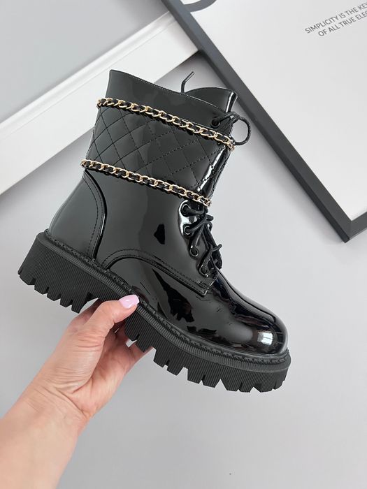 36 Sklep Nowe botki damskie lakierowane SE227-1