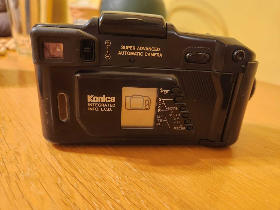Aparat KONICA Z-UP 80 Super ZOOM 40-80mm
