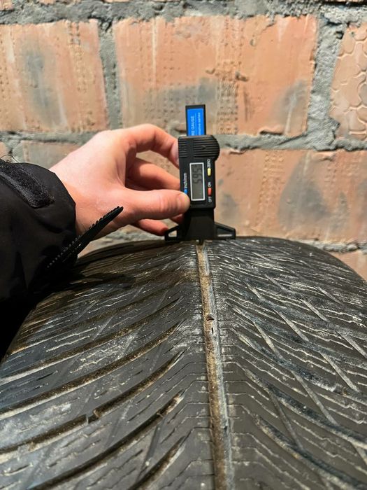 Michelin Pilot Alpin 5 245 45 R19 2023