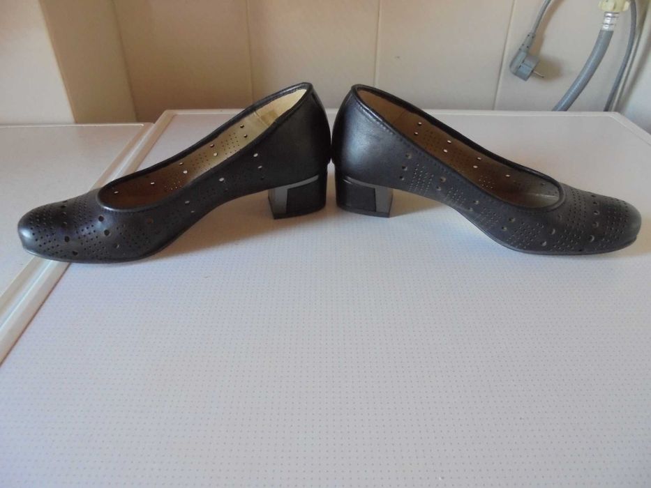 sapatos de senhora da marca STEPS