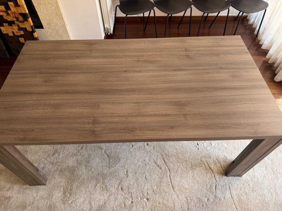 Mesa de Jantar Grande