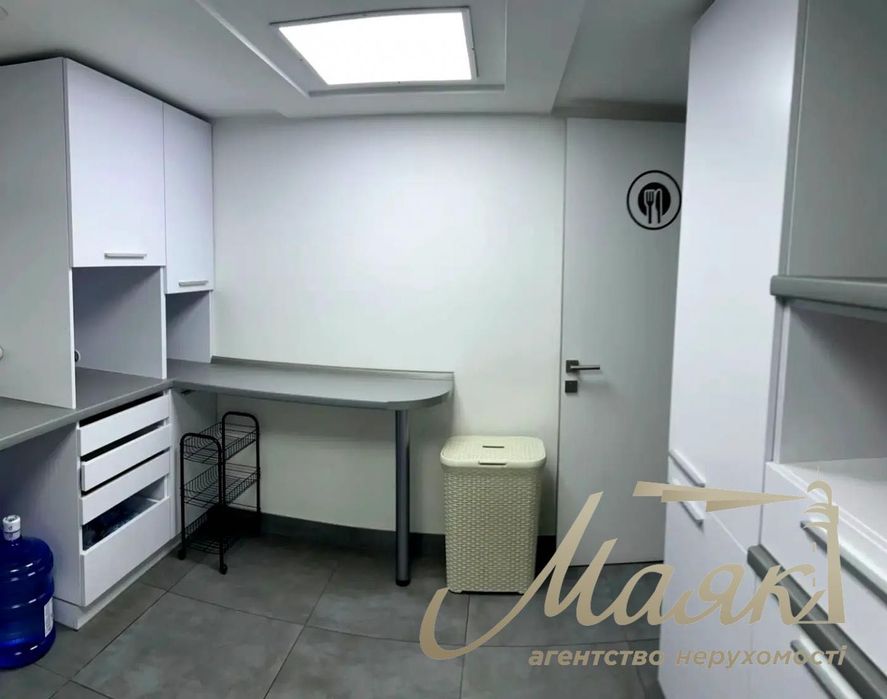 Аренда офиса 385м2 по ул.Саксаганского 70-А, метро Университет.