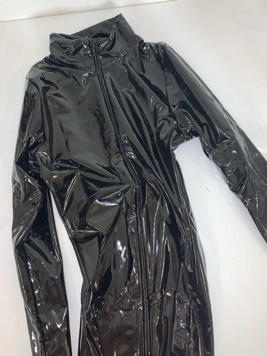 Kombinezon przebranie sylwester catsuit winyl latex czarny z zamkami