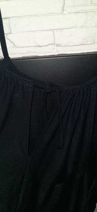 Sukienka czarna mala czarna